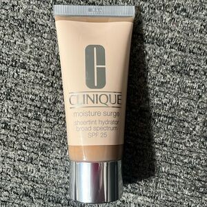 Clinique tinted moisturizer